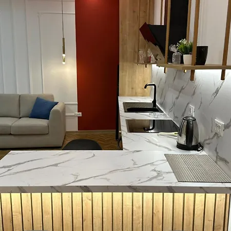 Delux Tirana