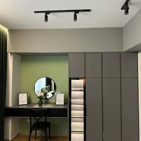 Delux Tirana